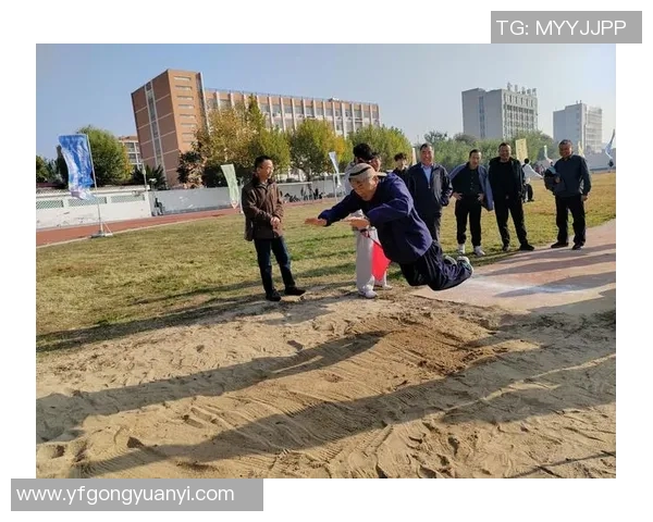 以体育精神为核心推动社会进步与和谐发展促进全民族体魄与心理素质全面提升