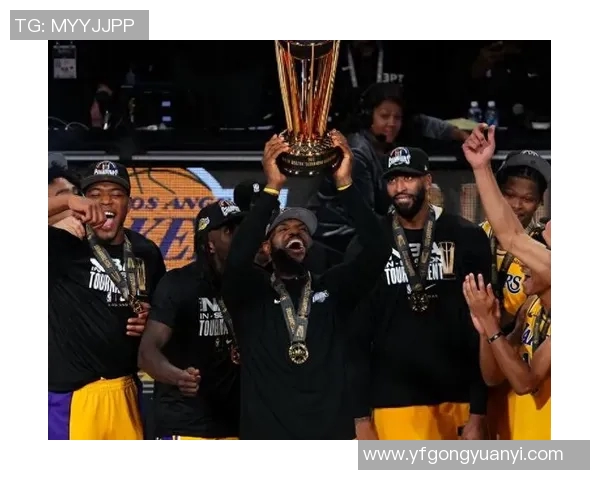 2020年NBA总决赛第三场湖人与热火的激烈对决回顾与精彩瞬间分析 2020年NBA总决赛第三场湖人与热火的激烈对决回顾与精彩瞬间分析